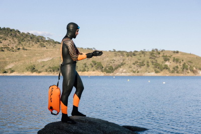 Attrezzatura per il nuoto in acque libere