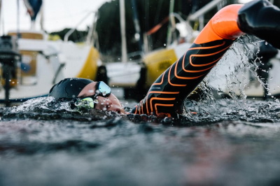 Muta per il nuoto in acque libere